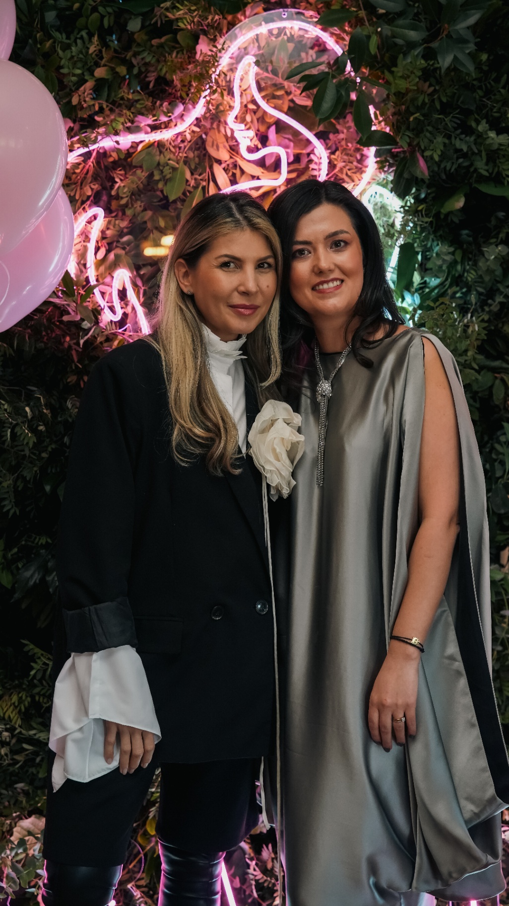 Comunitate de femei la un eveniment Beauty Connection